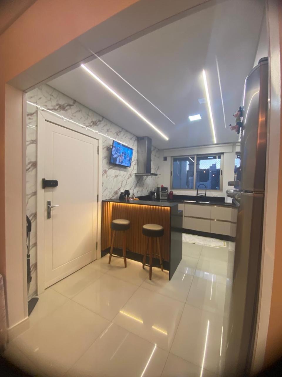 Apartamento 3 100m Da Balneário Camboriú
